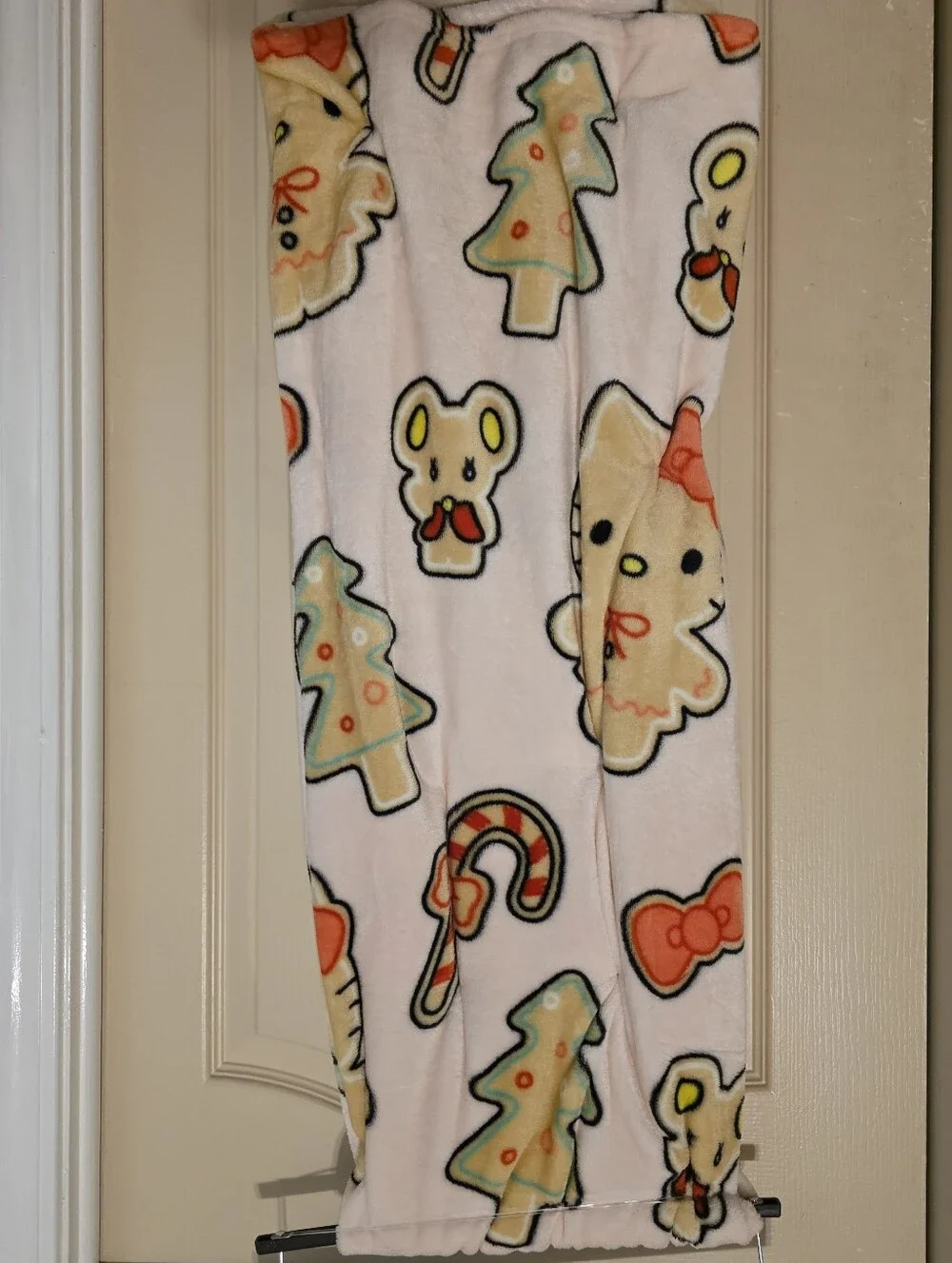 Hello Kitty Pink Holiday Print Plush Throw Blanket